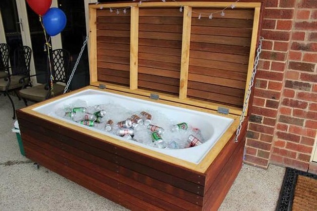 Old Bathtub Upcycled into Outdoor Cooler