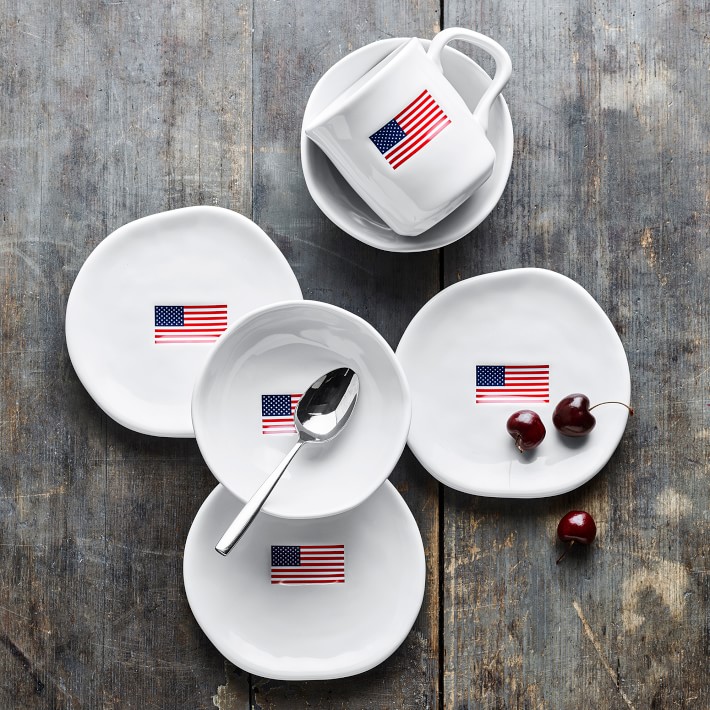Williams Sonoma American Flag Dinnerware Collection