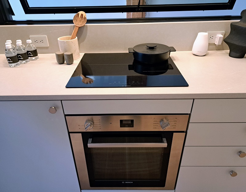 The Dwell House kitchen stovetop and oven at the Abodu LA Showroom