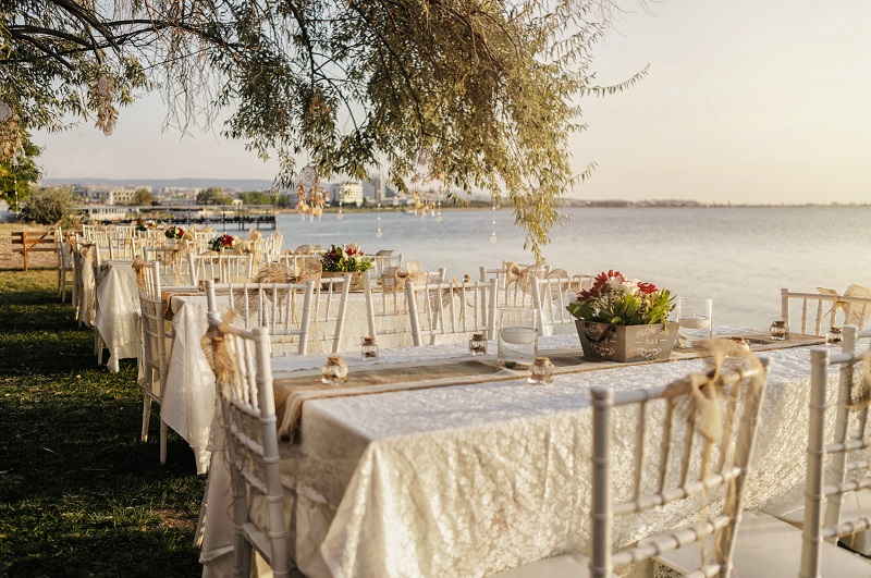 Private lakefront wedding venue