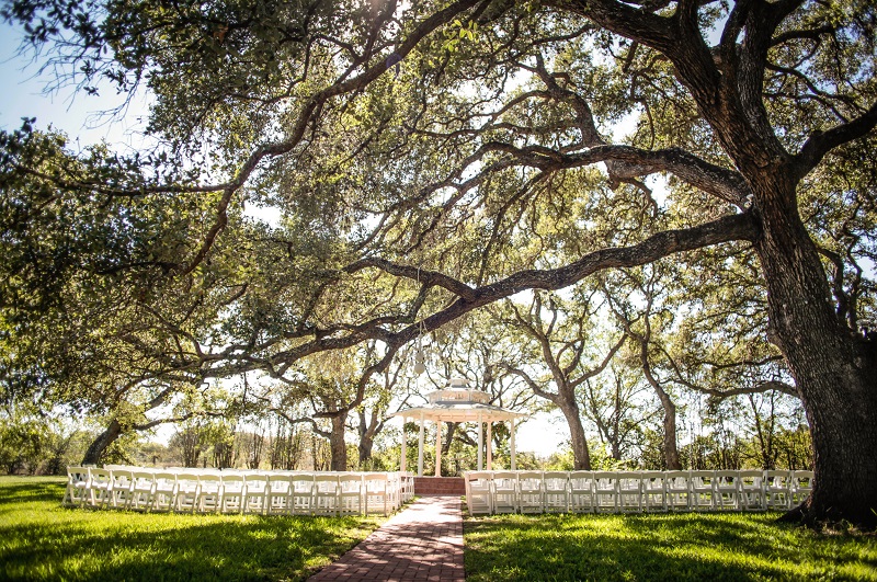 Private wedding venue in the south, outdoor seating