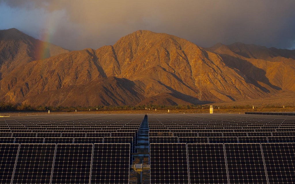 A Homeowner’s Guide to Residential Microgrid Technology