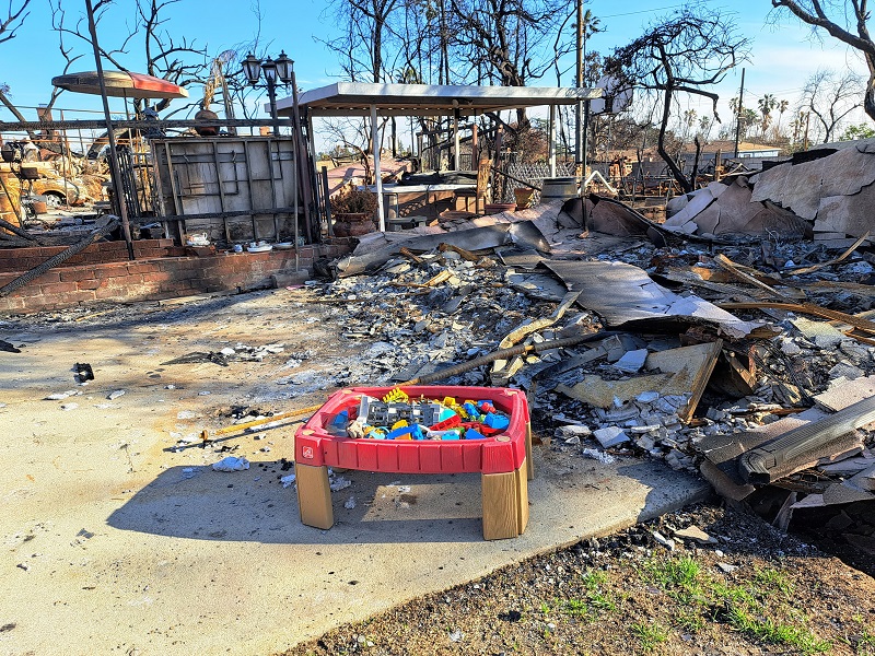 A plastic toy set mysteriously survives the Eaton Fire in Altadena