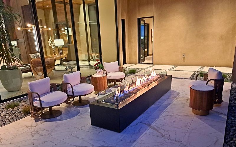 TNAH 2025 front outdoor living room