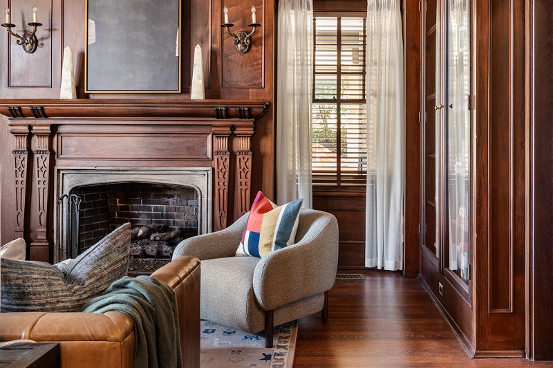 Common area sitting room in the converted Tudor Mansion at Downing Park, Atlanta
