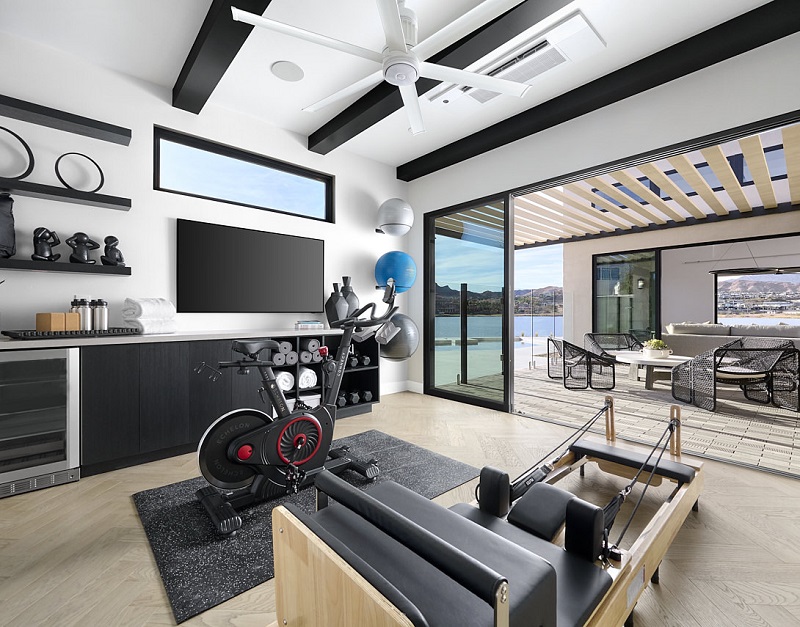 La Cova flex room turned into a home gym in a model. Photo by Damian Tsutsumida