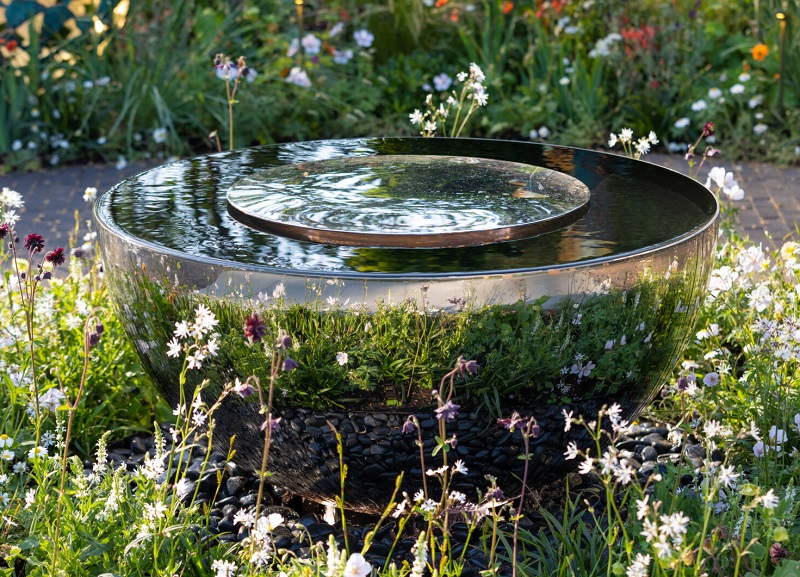 David Harber's Sky Chalice Garden Metal Water Feature