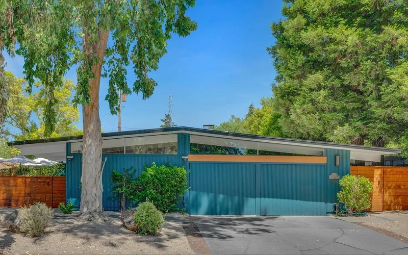 An Eichler home in Walnut Creek, California that sold in recent years