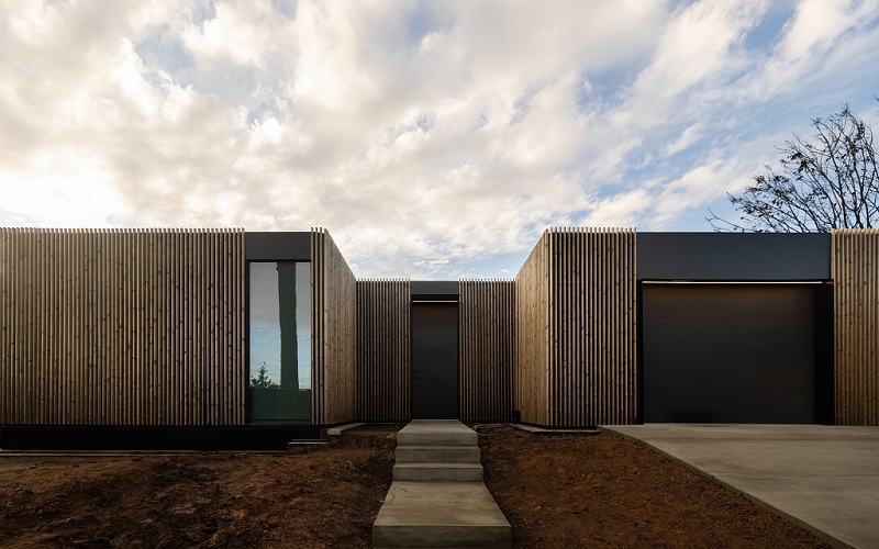 Front view of Su Labella's new home, built by Cover