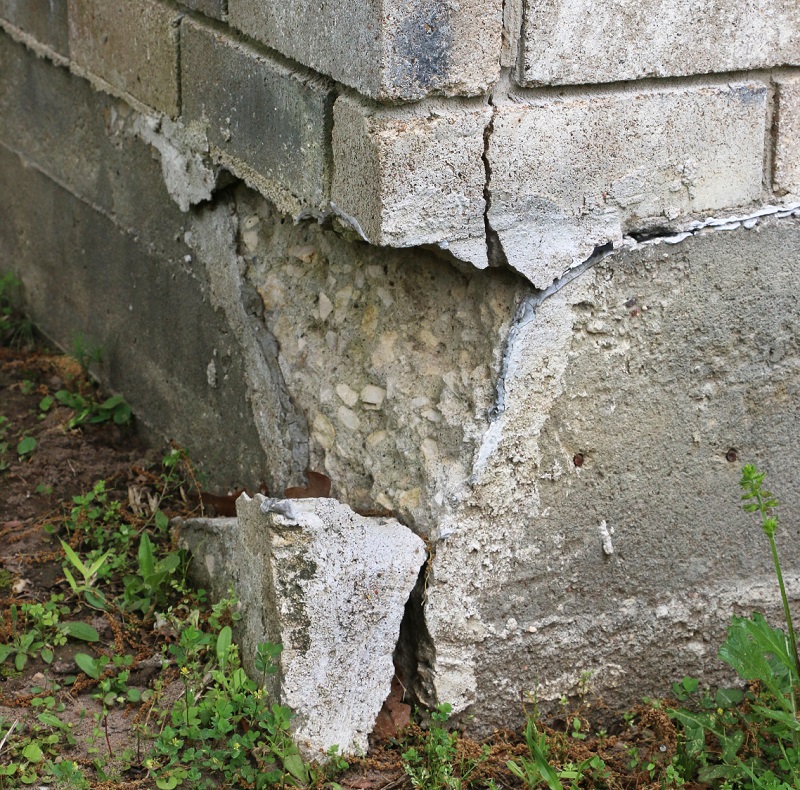 Home with foundation damage