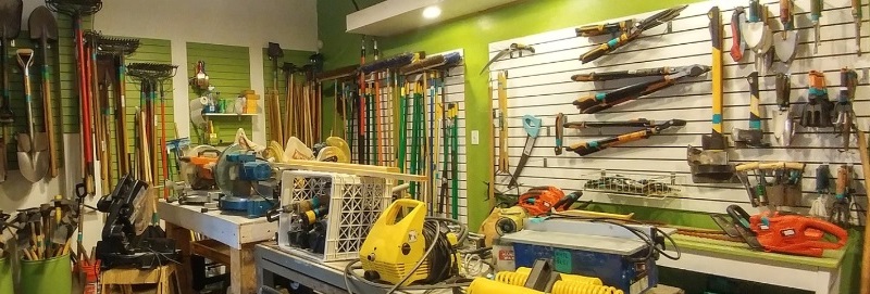 Large tool library with gardening tools