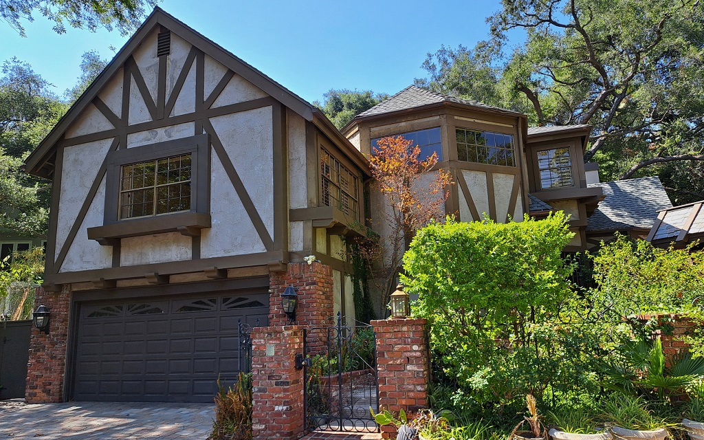What to Inspect Before Buying an Older Home